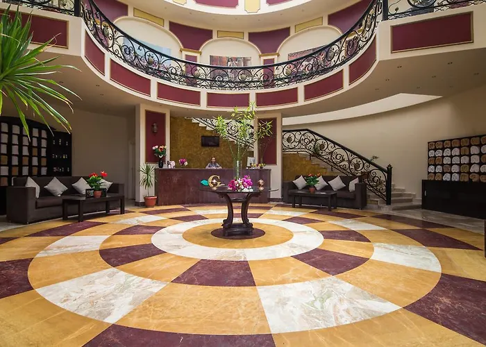 Golden 5 Diamond & Resort