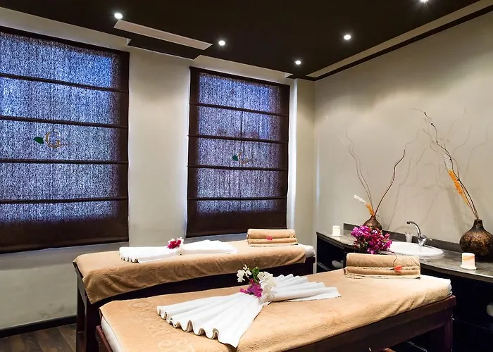 Golden 5 Diamond & Resort