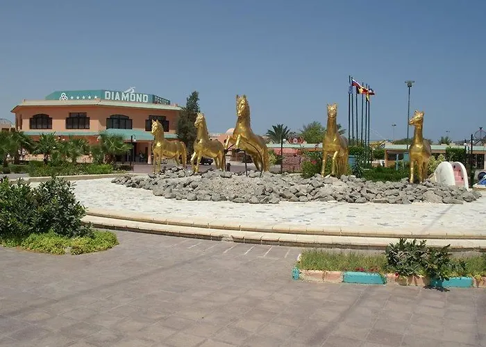 Golden 5 Diamond & Hurgada
