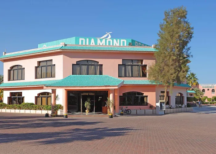Golden 5 Diamond & Resort